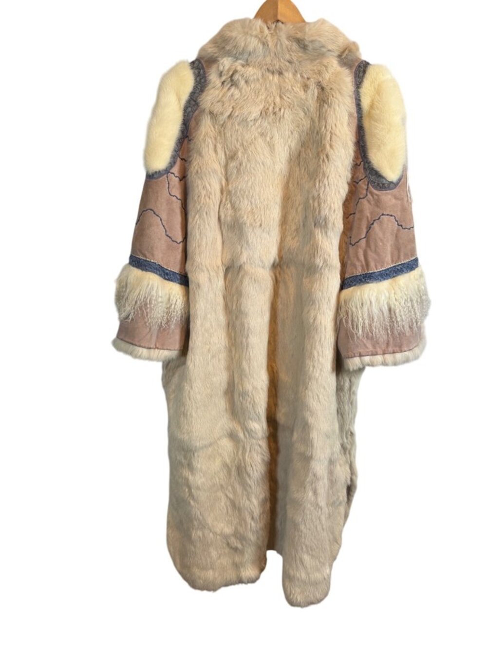 Vintage Vera Pelliccia Rabbit Fur Suede Cape Poncho Artistic Embroidery RARE - Picture 4 of 16